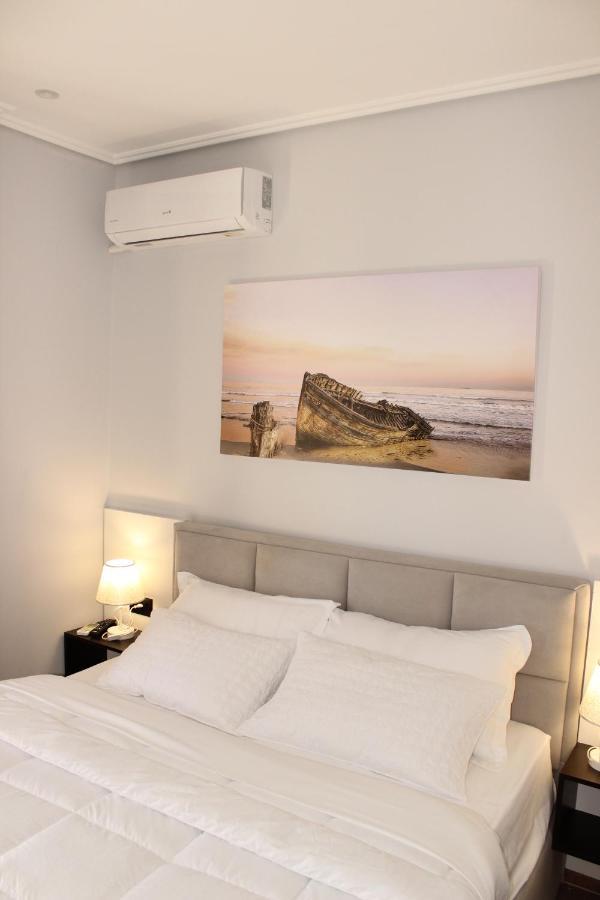 Bebi Hotel And Apartments Σαράντα Εξωτερικό φωτογραφία