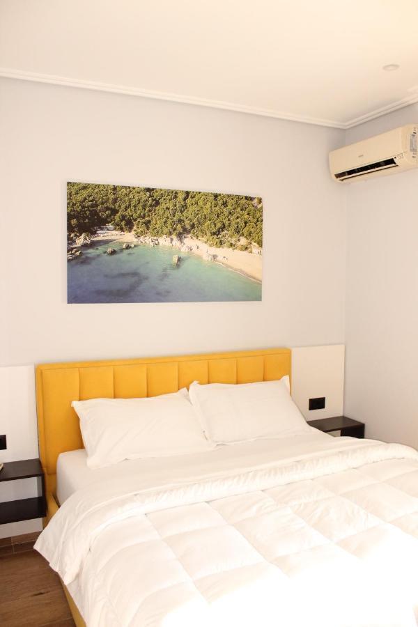 Bebi Hotel And Apartments Σαράντα Εξωτερικό φωτογραφία